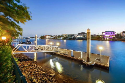 Extravagant Waterfront Home! - Holiday Byron Bay 1