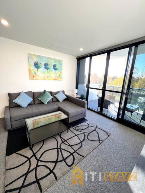 Fab In Phillip - 2bd 2bth Apt - Close To CBR Hospital - Holiday Byron Bay 0