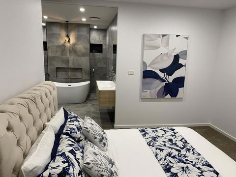 Fairy Meadow Beach House - Holiday Byron Bay 2