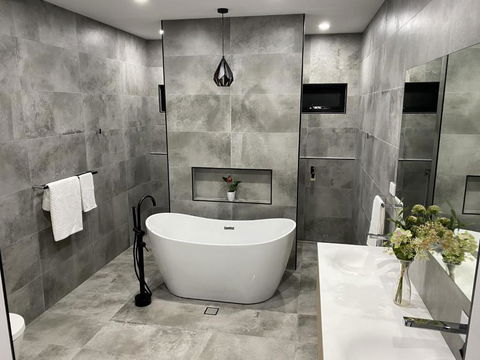 Fairy Meadow Beach House - Holiday Byron Bay 3