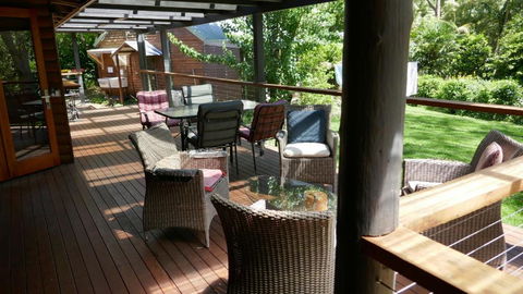 Falls Lodge - A Blue Mountains Experience - Holiday Byron Bay 1