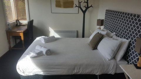 Fish Creek Hotel - Holiday Byron Bay 3