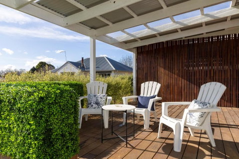 FOREST CORNER - 3 BEDROOM WEATHERBOARD, TRENTHAM - Holiday Byron Bay 2
