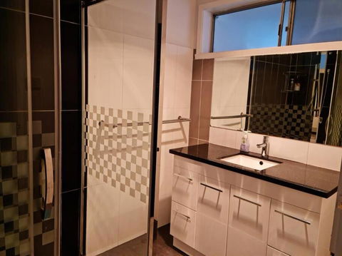 Four Bedroom House With Free Parking On Site - Holiday Byron Bay 2