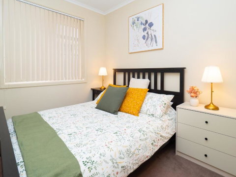 Family Comfort In Blakes Crossing Blakeview With A Short Walk To Shops And Supermarkets - Holiday Byron Bay 4