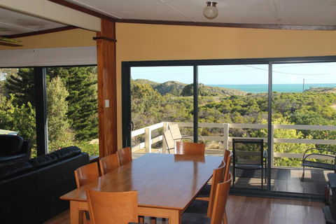 Gabbadah Beach House - Holiday Byron Bay 1