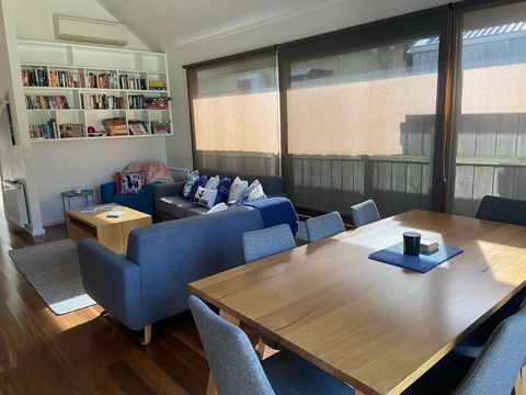 GALWAY COTTAGE - Holiday Byron Bay 3