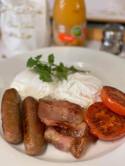 Golden Harvest Motor Inn Moree - Holiday Byron Bay 1