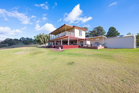 Goldfields View - Holiday Byron Bay 0