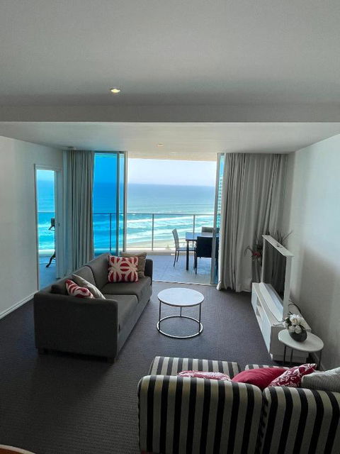 H Luxury Apartment At Surfers Paradise High Floor - Holiday Byron Bay 4