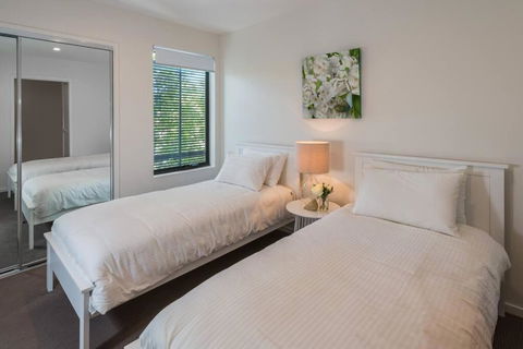 H6B - Round About Bulimba - Holiday Byron Bay 3