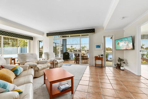 HALYCON HOUSE - Holiday Byron Bay 0