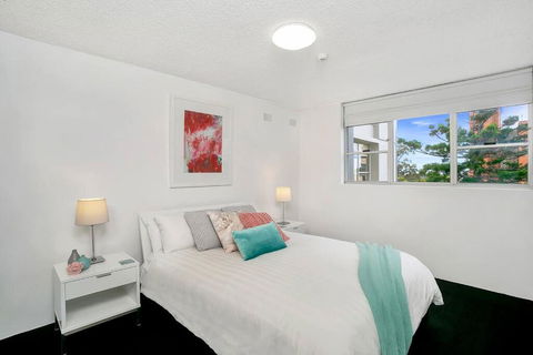 HARIS - Modern 2BR Apartment With Views - Holiday Byron Bay 2