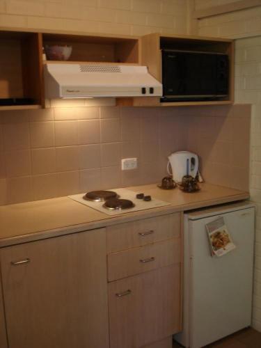 H & D Apartments - Holiday Byron Bay 1