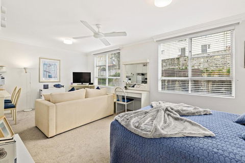HENRY12 Self- Catering - Holiday Byron Bay 2