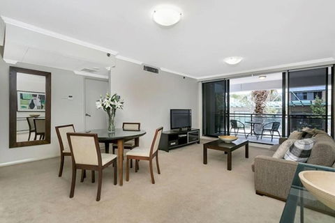 HERB1-Tastefully Furnished & Designed St Leonards - Holiday Byron Bay 0