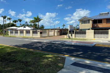 Hervey Bay Motel with Holiday Byron Bay