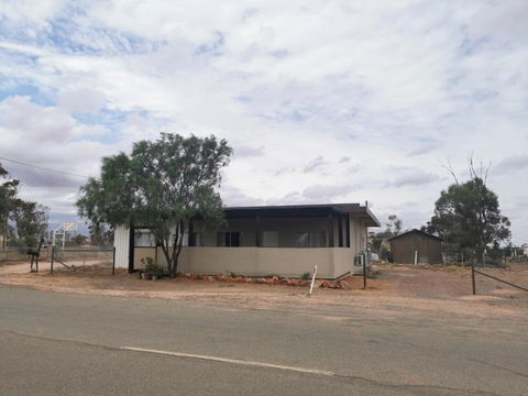 Hidden Gem Accommodation - Holiday Byron Bay 0