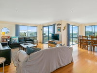Book Surf Beach Accommodation Vacations Holiday Byron Bay Holiday Byron Bay