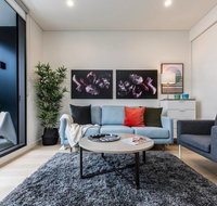 Air Conditioned One Bedroom with Pool Close To CBD - Holiday Byron Bay