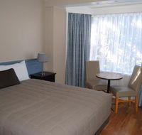 Airlie House Motor Inn - Holiday Byron Bay
