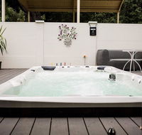 Aldgate Lodge Bed  Breakfast - Holiday Byron Bay