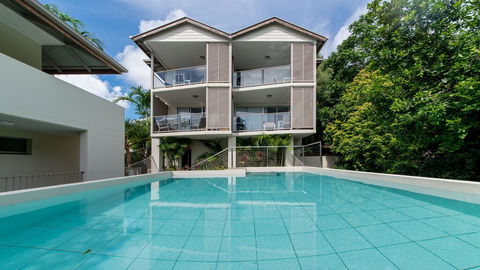 Alpha 8 On Waterson - Airlie Beach - Holiday Byron Bay 0