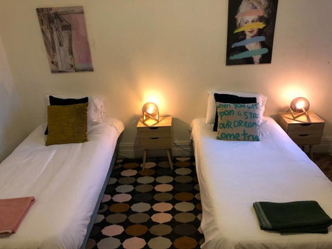 Amazing River Views - Fabulous Footscray Fun!!! - Holiday Byron Bay 3