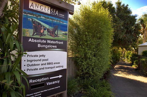 Anglesea Lodge - Holiday Byron Bay 0