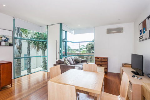 Anglesea River Apartments - Spa Apartment 40 - Holiday Byron Bay 3