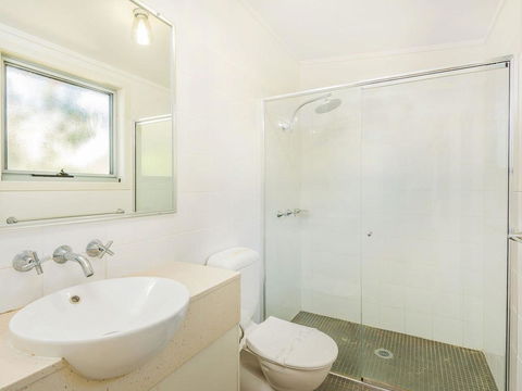 Angourie Blue 7- Stroll To Surfing Beaches. - Holiday Byron Bay 1