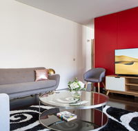 Apartment with Balcony and Parking near Racecourse - Holiday Byron Bay