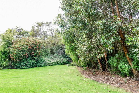 APOLLO BAY HOLIDAY HOUSE - Walk To Beach + Wifi - Holiday Byron Bay 2