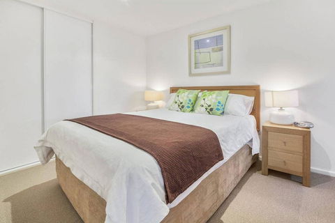 APOLLO BLUE 6 - Modern Waterfront Apartment - Holiday Byron Bay 2
