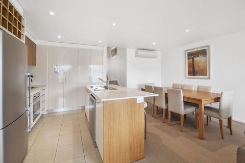 APOLLO BLUE 6 - Modern Waterfront Apartment - Holiday Byron Bay 3