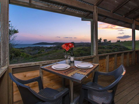 Aqualuna- Excellent Surfing Beaches. - Holiday Byron Bay 0