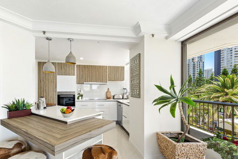 Aqueous Apartment - Holiday Byron Bay 2