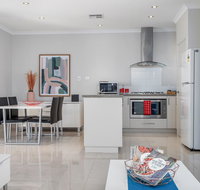 Ardross Short Stays - Holiday Byron Bay
