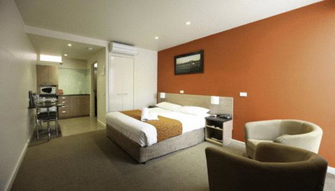 Mansfield Motel - Holiday Byron Bay 0