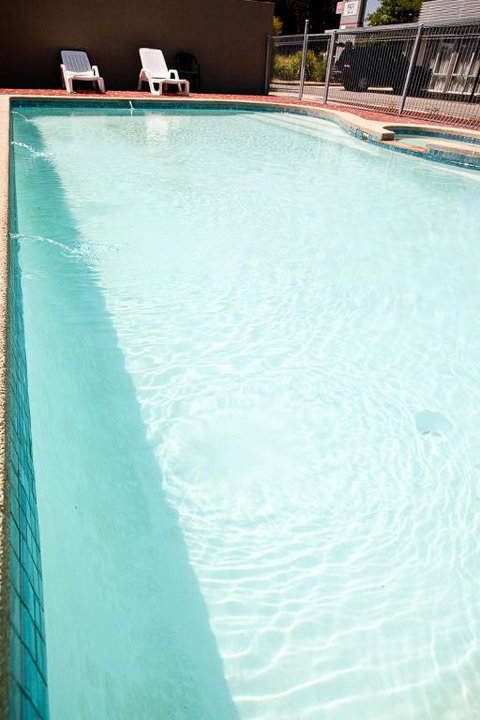 Mansfield Motel - Holiday Byron Bay 2