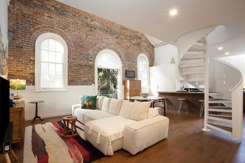 Mezzanine Magic, Bondi Junction - Holiday Byron Bay 0