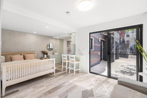 Modern Studio, Minutes To Ferry, City, CBD - Holiday Byron Bay 1