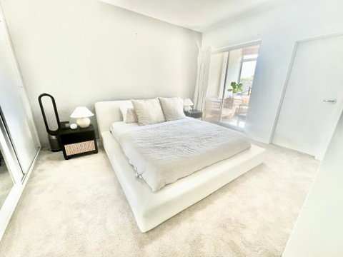 Modern 3BR Beachside Oasis - Holiday Byron Bay 1