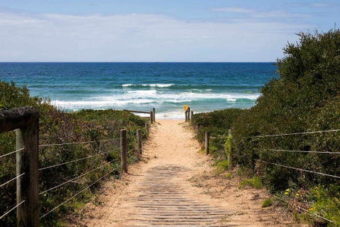 Mona Vale Surf To Tee - Holiday Byron Bay 1