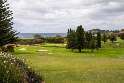 Mona Vale Surf To Tee - Holiday Byron Bay 2