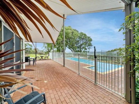 Moondyne Estate Exclusive & Pet Friendly Hilltop Retreat - Holiday Byron Bay 2
