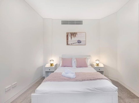 Modern 2B2B APT At Homebush - Holiday Byron Bay 1