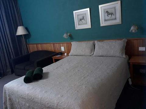 Moe Motor Inn - Contactless 24 Hour Checkinn Available - Holiday Byron Bay 1
