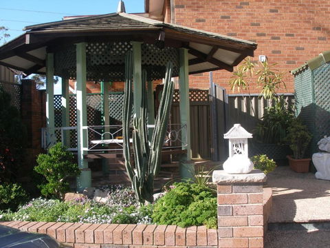 Mt Kuring-Gai Motel - Holiday Byron Bay 3