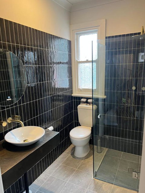 Native Rose Hotel - Holiday Byron Bay 2